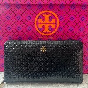 Tory Burch Black Quilted Wallet with Gold Logo